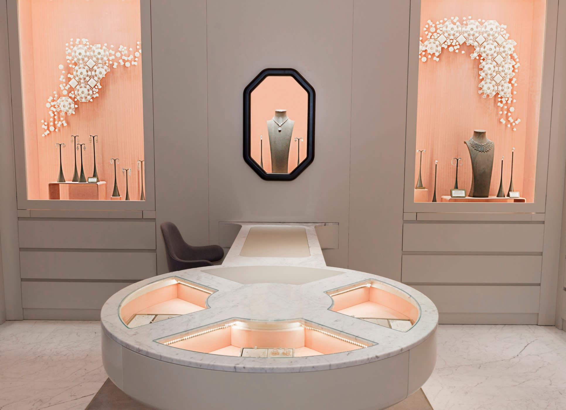 projects/nirav-modi/image_2